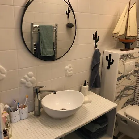 Ma Mere * Οστένδη